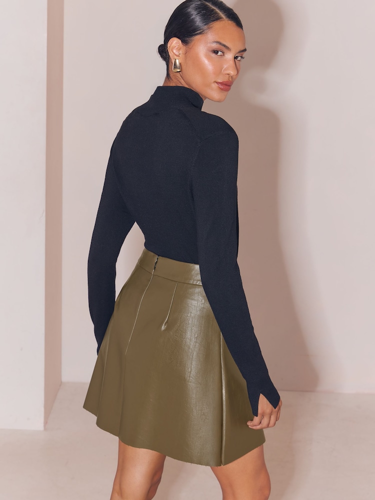 Lipsy Faux Leather Gold Trim Pleated Mini Skirt - Slika 5 od 5