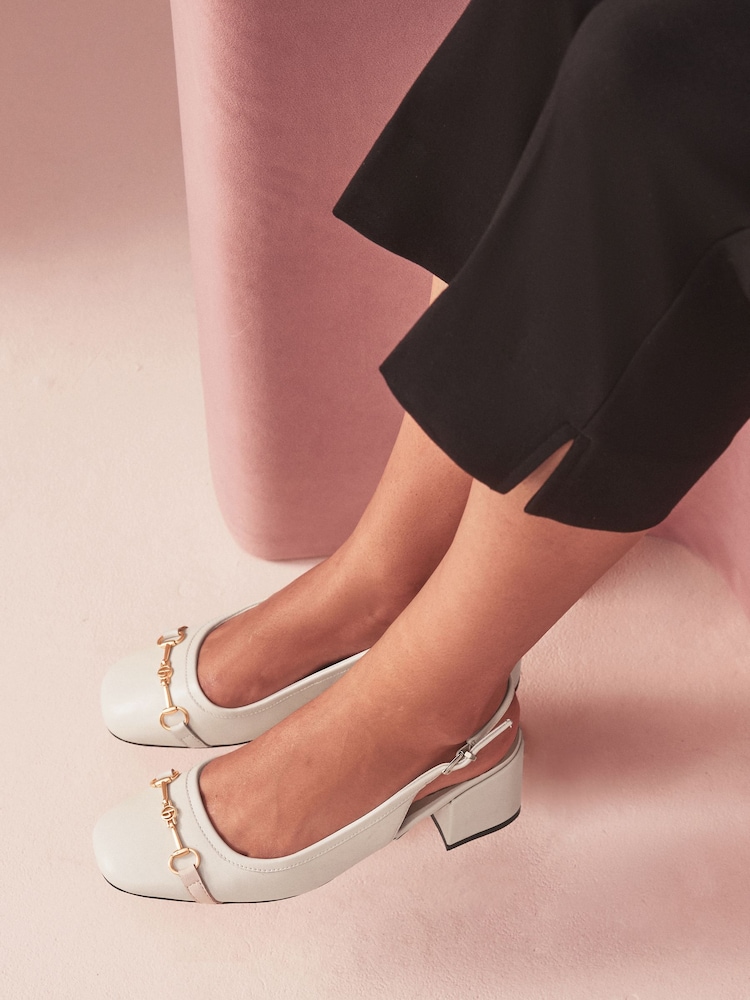 Οστό - B by Ted Baker Leather Snaffle Slingback Heels - Εικόνα 2 από 9 Οστό - B by Ted Baker Leather Snaffle Slingback Heels - Εικόνα 2 από 9