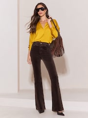 Schokoladenbraun - Lipsy High Waist Flare Jeans - Bild 4 von 5