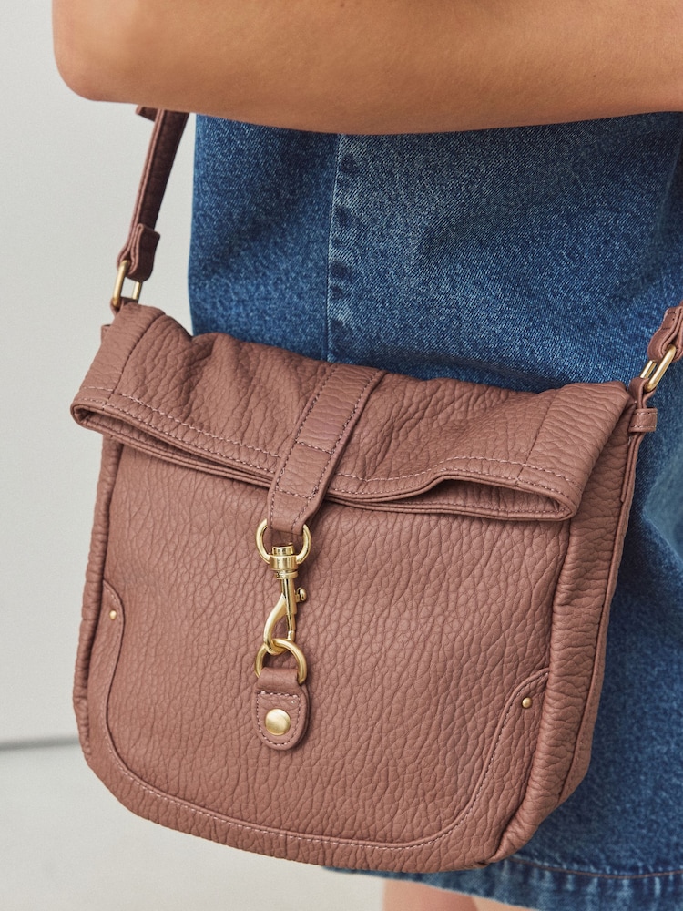 Pink Messenger Cross Body Bag - Image 2 of 6 Pink Messenger Cross Body Bag - Image 2 of 6