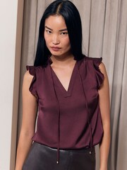 Lila - Lipsy Ruffle V-Neck Satin Sleeveless Blouse - Bild 3 von 5