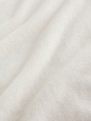 Crema - Camiseta de tirantes de punto con cuello de pico y ribete de encaje - Imagen 8 de 8