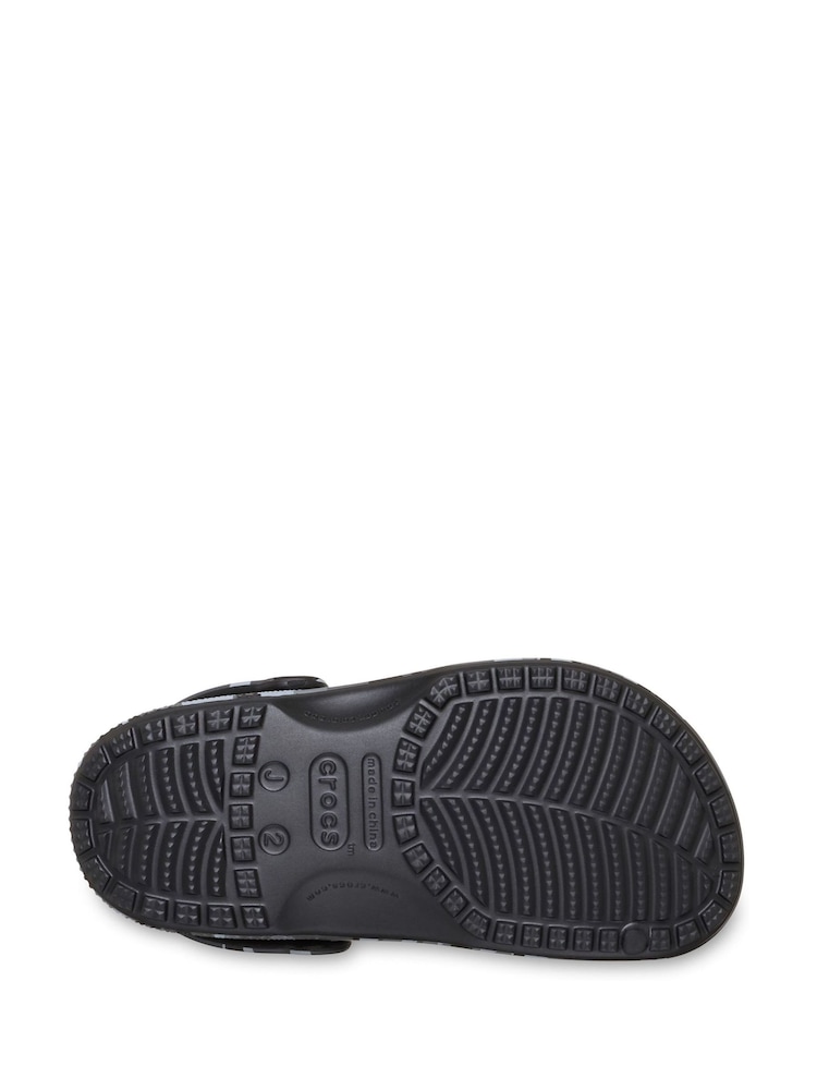 Crocs Black Classic Camouflage Clogs - Image 6 of 6