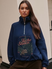 Bleu marine - Christmas Graphic Quarter Zip Sweatshirt - Image 3 de 5