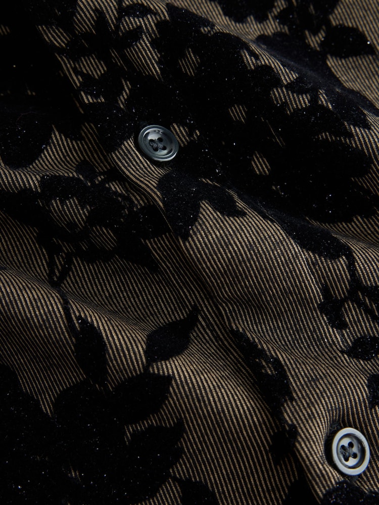 Black/Gold Floral Texture Jersey Short Sleeve Shirt - Image 9 of 9