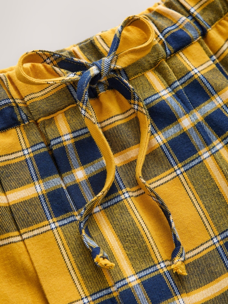 Yellow/Black Check - تنورة قصيرة مطوية سهلة الارتداء - صورة 8 من 8 Yellow/Black Check - تنورة قصيرة مطوية سهلة الارتداء - صورة 8 من 8