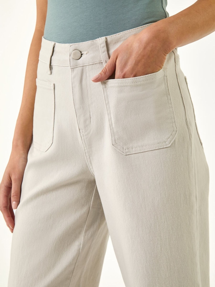 لون طبيعي - بنطلون دينم قطني مطاطي بجيوب للأحجام الصغيرة من Roman - صورة 5 من 5 لون طبيعي - بنطلون دينم قطني مطاطي بجيوب للأحجام الصغيرة من Roman - صورة 5 من 5