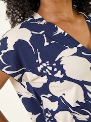 Roman Blue Petite Floral V-Neck Stretch Top - Image 5 of 5