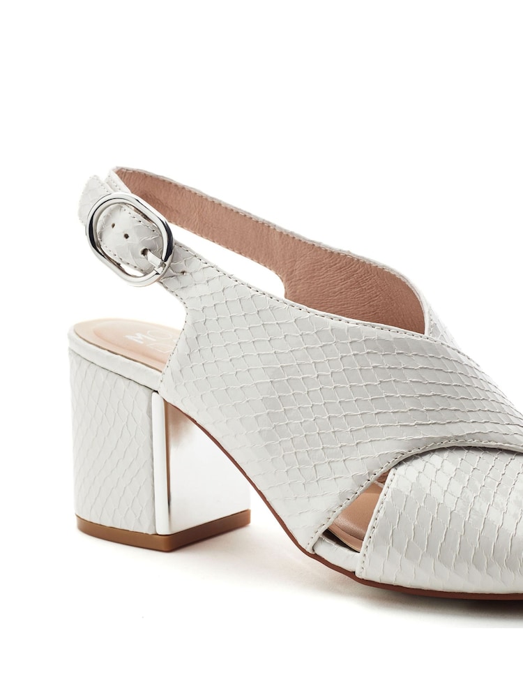 Moda in Pelle White Naylani Block Heel Sandals With V Shaped Upper - Image 3 of 3