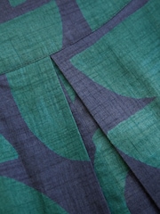 Celtic & Co. Box Pleated Midi Blue Skirt - Image 8 of 10