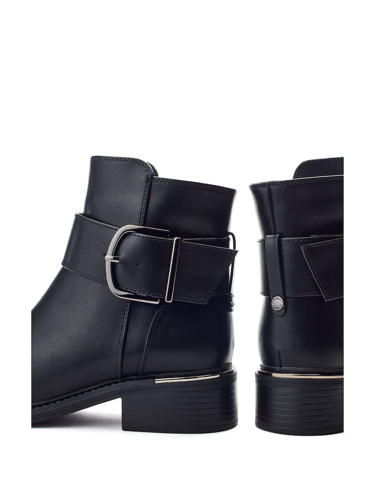 Moda in Pelle Palomia Large Buckle Ankle Boots - Slika 4 od 4