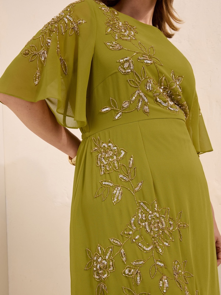 Verde - Vestido a media pierna de manga corta con detalles de pedrería de Friends Like These - Imagen 2 de 4 Verde - Vestido a media pierna de manga corta con detalles de pedrería de Friends Like These - Imagen 2 de 4