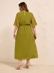 Verde - Vestido a media pierna de manga corta con detalles de pedrería de Friends Like These - Imagen 4 de 4