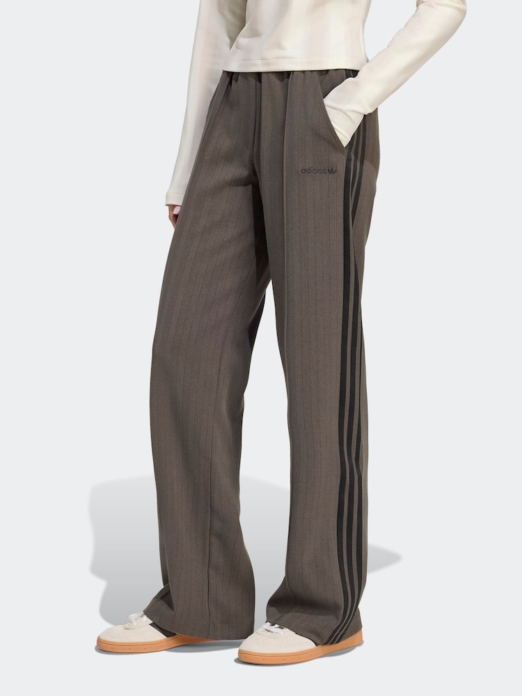 adidas Originals Tailored Joggers - Imagem 1 de 6