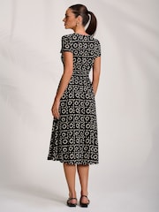 Jolie Moi Black Cap Sleeve Printed Jersey Midaxi Dress - Image 2 of 6