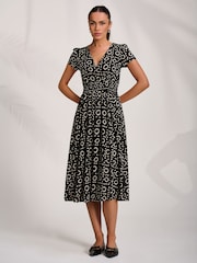 Jolie Moi Black Cap Sleeve Printed Jersey Midaxi Dress - Image 5 of 6
