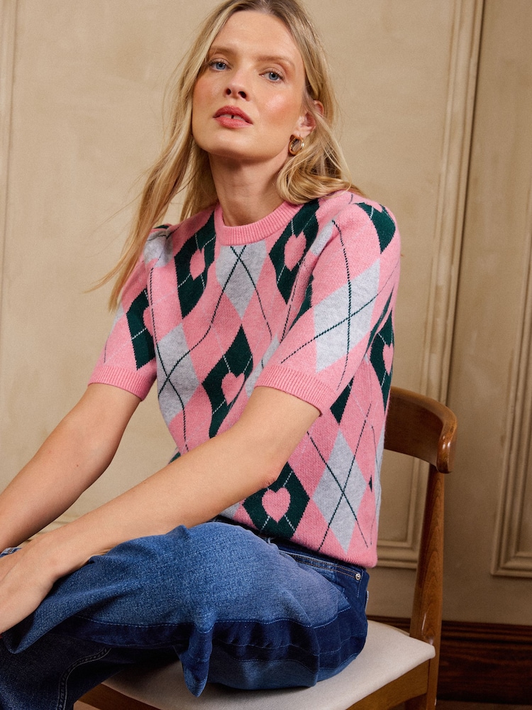 Love & Roses Pink Heart Argyle Detail Crew Neck Short Sleeve Knitted Top - Image 4 of 4
