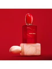 Armani Beauty Giorgio Armani Si Passione Red Bloom Eau De Parfum 50ml 100ml - Image 4 of 6