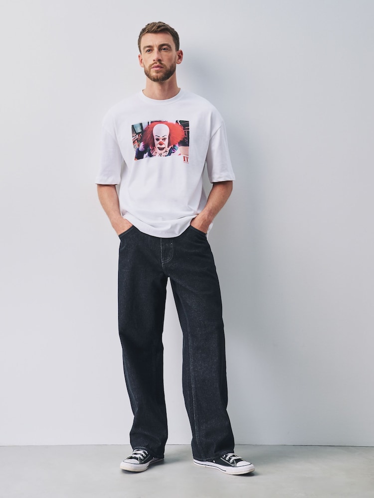 White IT Licence T-Shirt - Image 2 of 7 White IT Licence T-Shirt - Image 2 of 7