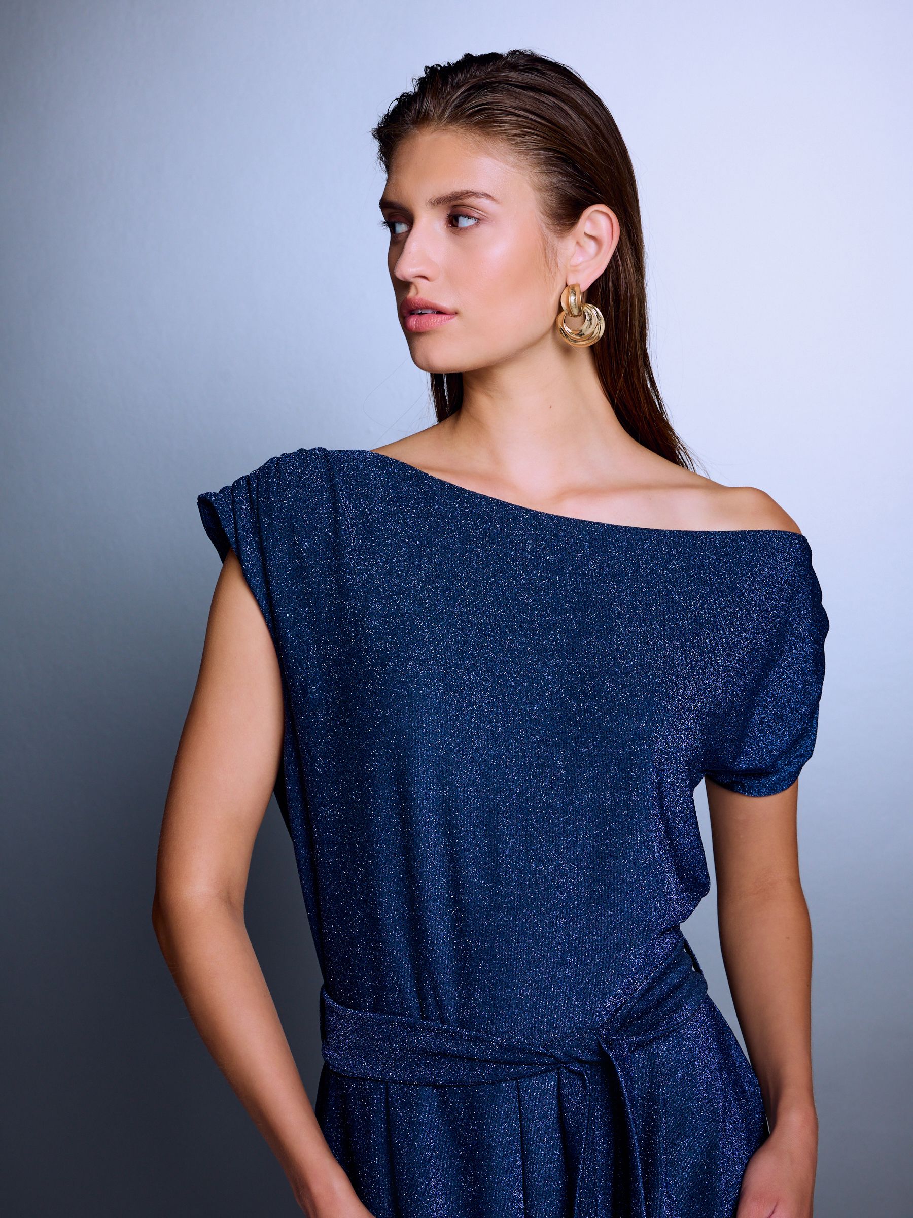 Next：日本 ネイビー ブルー - Off Shoulder Asymetric Tie Waist