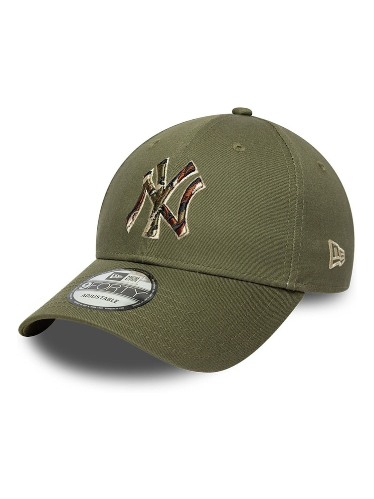 New Era Green Outline Camo 9Forty New York Yankees Cap - Image 1 of 5