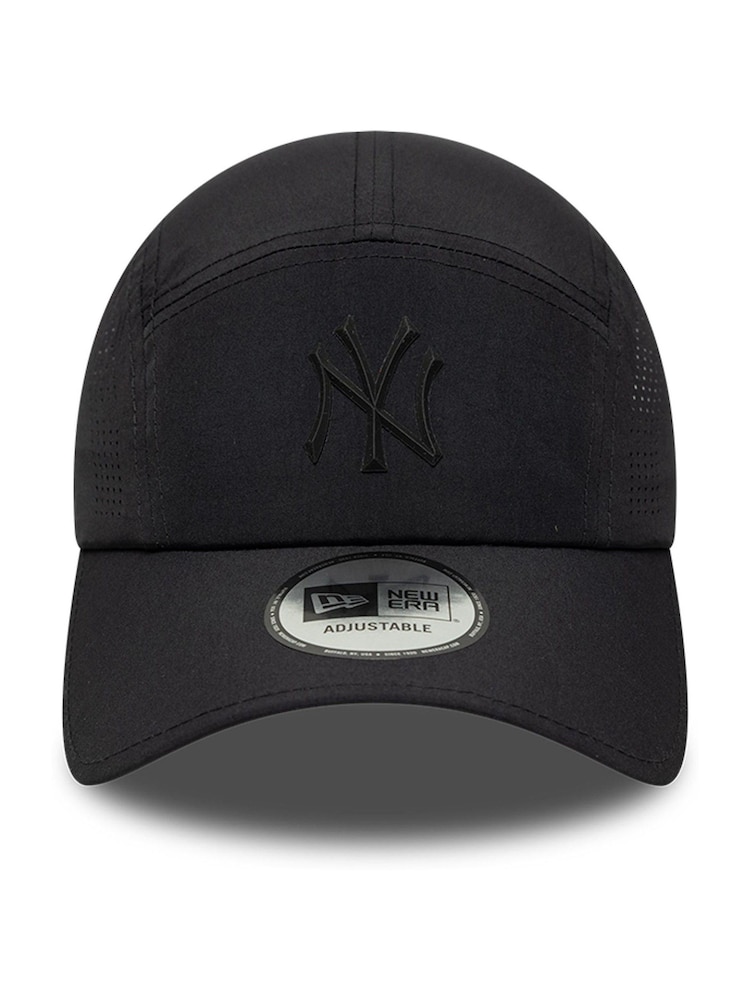 New Era Black Tech Midi Runner New York Yankees Cap - Image 2 of 5 New Era Black Tech Midi Runner New York Yankees Cap - Image 2 of 5
