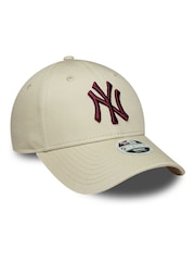 New Era Natural League Essential 9Forty New York Yankees Cap - Image 3 of 5