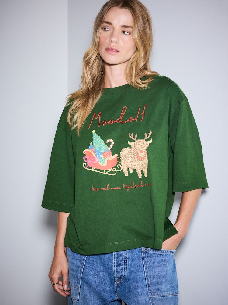 Green Hamish Christmas Boxy Elbow Sleeve Crew Neck T-Shirt - Image 1 of 5 Green Hamish Christmas Boxy Elbow Sleeve Crew Neck T-Shirt - Image 1 of 5