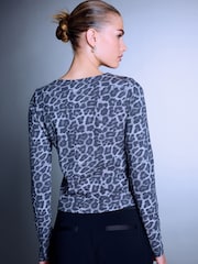 Animal Print Fitted Crew Neck Long Sleeve T-Shirt - Image 4 of 4