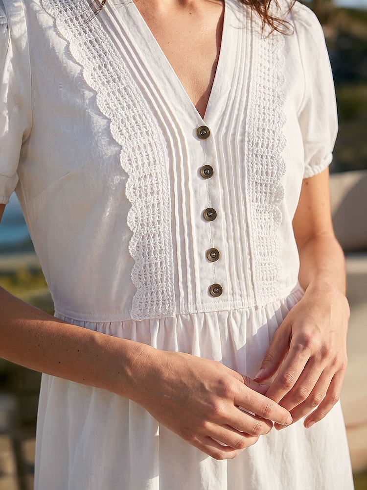 denim dress halter Stevie Mini Color:Navy Wedgewood Swatch:#201e19 Fatima Floral Sweetheart Dress day events