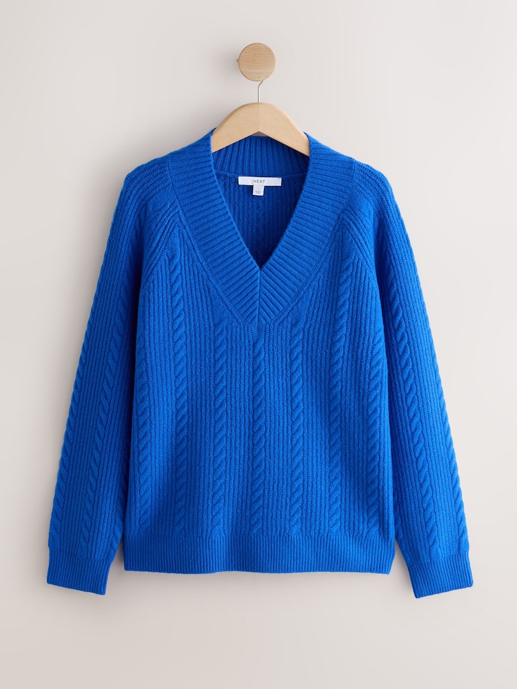 Kobaltowy niebieski - Supersoft Cable Knit V-Neck Mid Length Jumper - Obraz 1 z 3 Kobaltowy niebieski - Supersoft Cable Knit V-Neck Mid Length Jumper - Obraz 1 z 3