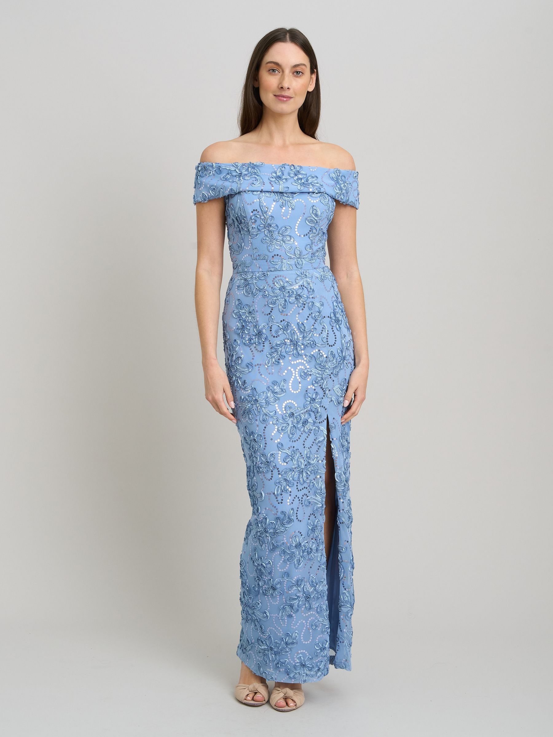 275新品BRILLANTE豪華お花レース付きストレッチロングベスト Next：日本 Gina Bacconi Janette 刺繍入りスパンコール・オフ
