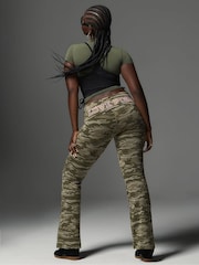 Victoria's Secret PINK Green Camo Foldover Leggings - Image 3 of 3