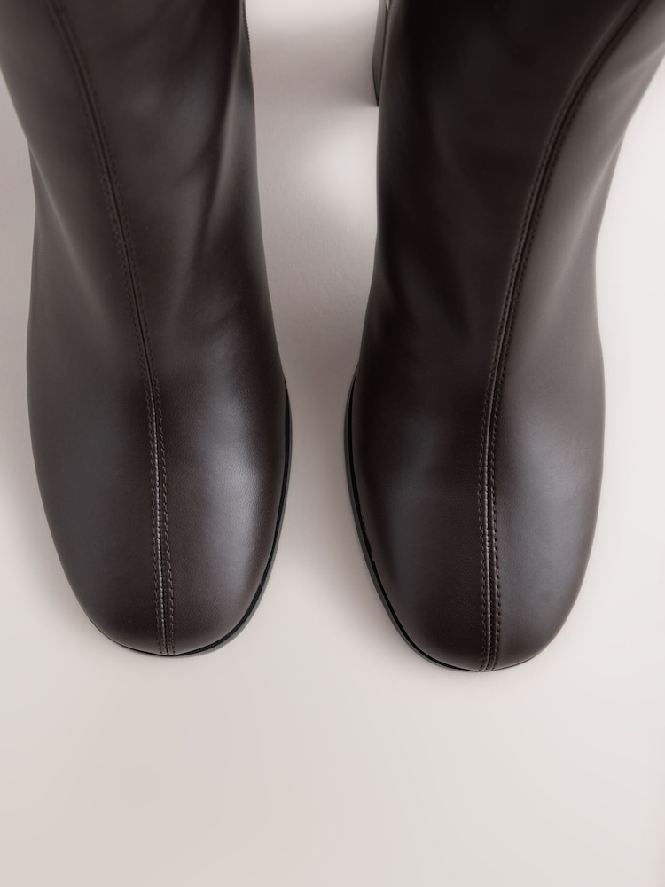Czekoladowy brąz - Buty Forever Comfort® na wysokim obcasie klockowym - Obraz 9 z 9