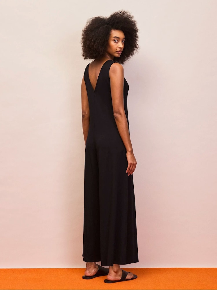 Ro&Zo Black V-Neck Jersey Jumpsuit - Image 2 of 5