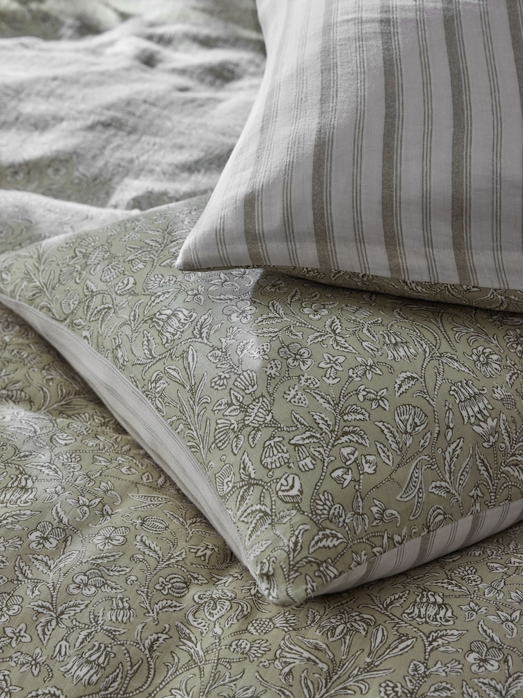 Laura Ashley Set of 2 Sage Green Elmdon Cotton Gauze Pillowcases - Image 2 of 4