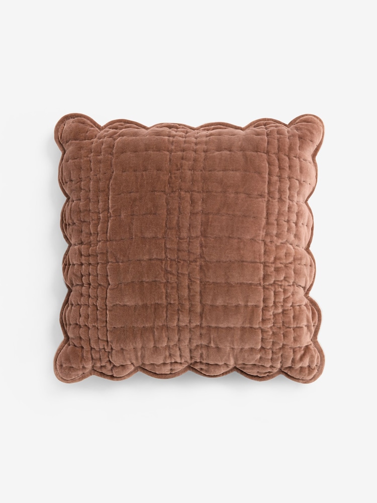 Laura Ashley Brady Scallop Cushion - Slika 1 od 2