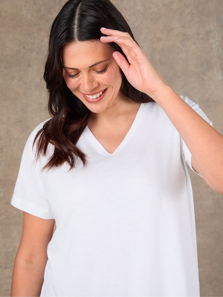 Live Unlimited White Cotton Slub Longline V-Neck T-Shirt - Image 3 of 3 Live Unlimited White Cotton Slub Longline V-Neck T-Shirt - Image 3 of 3