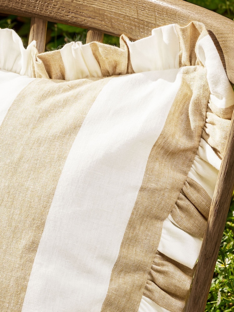 Sophie Allport Witham Sand Stripe Frill Edge Cushion - صورة 2 من 3
