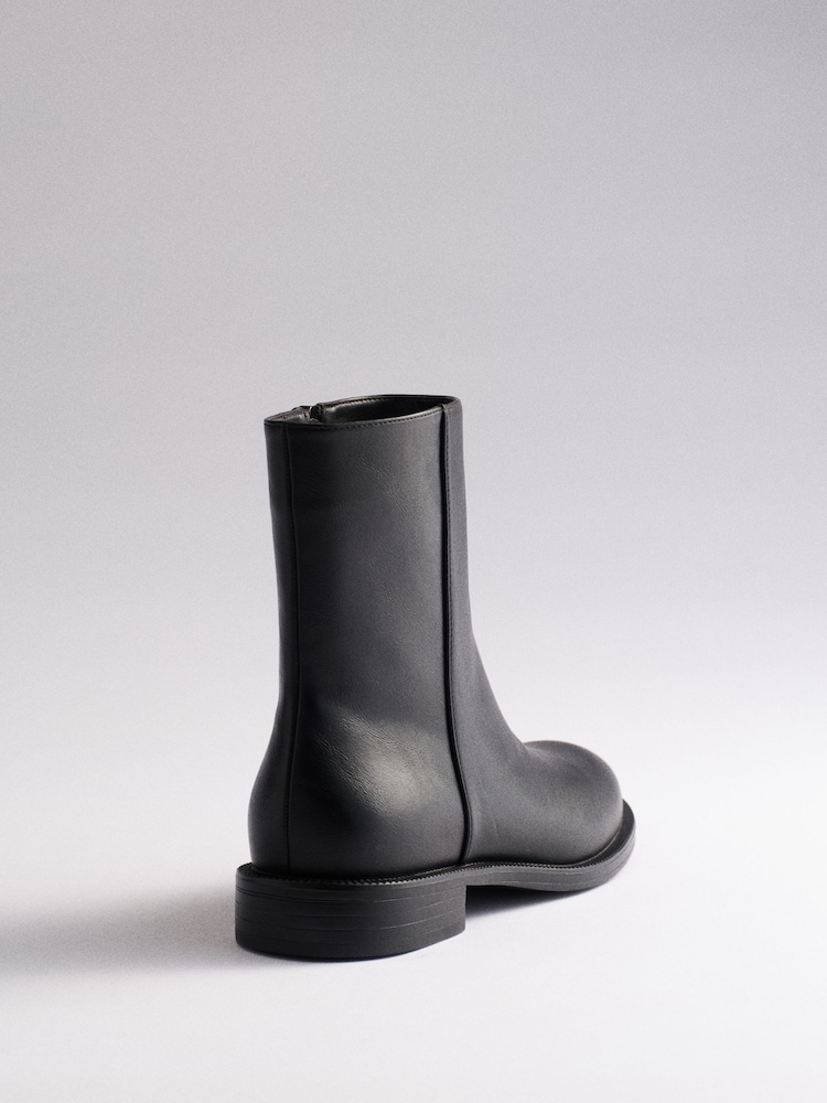 The Set Casual Round Toe Flat Ankle Boots Black - Image 2 of 3