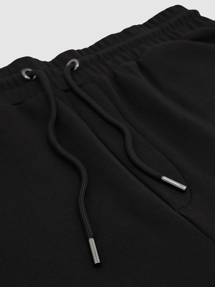 Reiss Black Rivo Premium Interlock Relaxed-Fit Joggers - Image 8 of 8 Reiss Black Rivo Premium Interlock Relaxed-Fit Joggers - Image 8 of 8