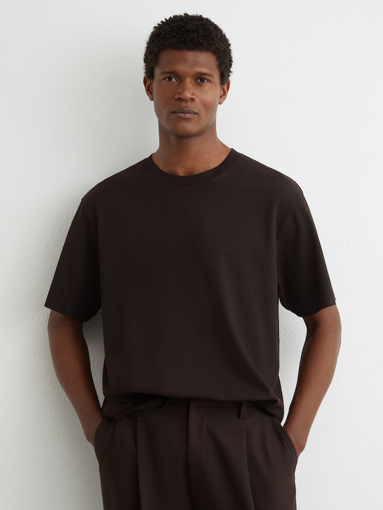 Reiss Chocolate Brown Tate Cotton Relaxed-Fit T-Shirt - Image 1 of 7 Reiss Chocolate Brown Tate Cotton Relaxed-Fit T-Shirt - Image 1 of 7