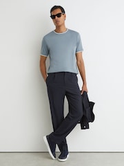 Gedecktes Blau - Reiss Ainsley Air-Water Cotton Tipped Tailored-Fit T-Shirt - Bild 4 von 6