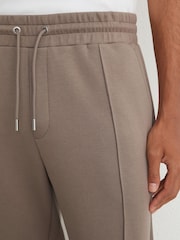 Pilzbraun - Reiss Finn Premium Interlock Cuffed Joggers - Bild 4 von 6