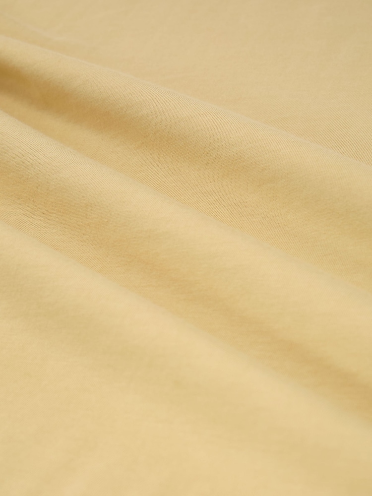 Reiss Golden Yellow Bless Cotton Crew-Neck Tailored-Fit T-Shirt - Image 6 of 6 Reiss Golden Yellow Bless Cotton Crew-Neck Tailored-Fit T-Shirt - Image 6 of 6