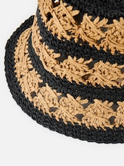 Oliver Bonas Striped Crochet Straw Bucket Hat - 圖片 2/4