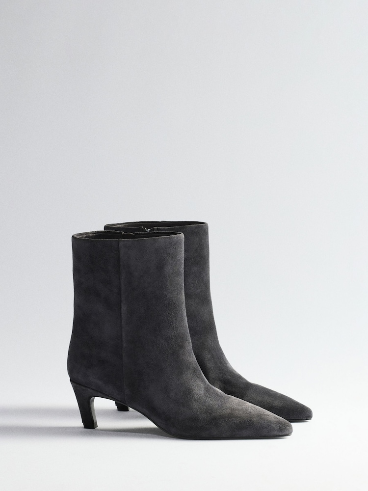 Graues Wildleder - The Set Premium Chisel Ankle Boots - Bild 1 von 3