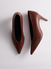 The Set Premium Centre Seam Court Heels Tan Brown Leather - Image 5 of 8