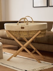 The Little Green Sheep Linen Wheat Knit Moses Basket & Mattress - Image 1 of 7