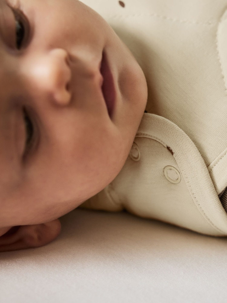 The Little Green Sheep Linen Rice Print Quilted 2.5 Tog Baby Sleeping Bag - Image 2 of 5 The Little Green Sheep Linen Rice Print Quilted 2.5 Tog Baby Sleeping Bag - Image 2 of 5